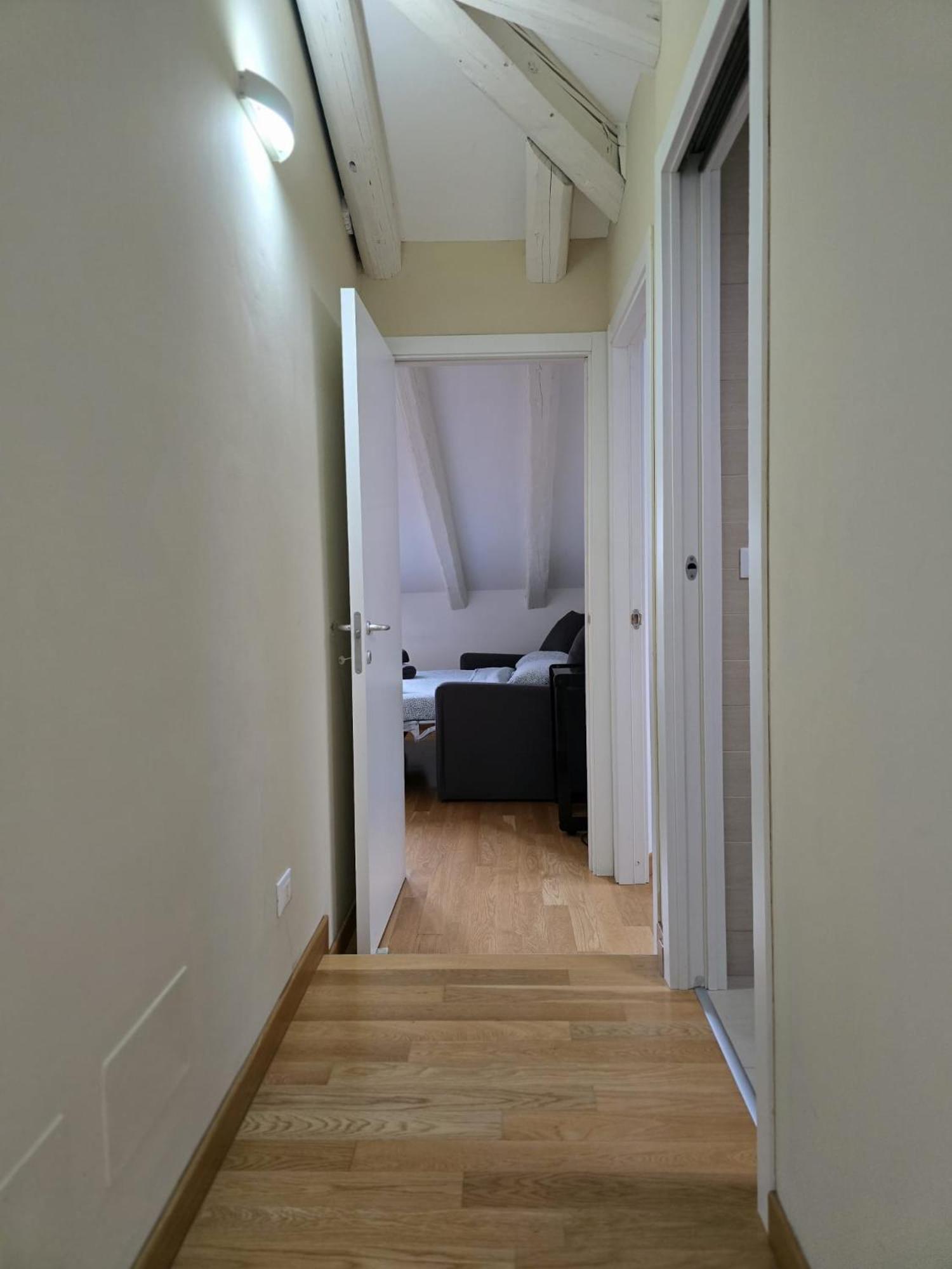 Apartment Mohho *